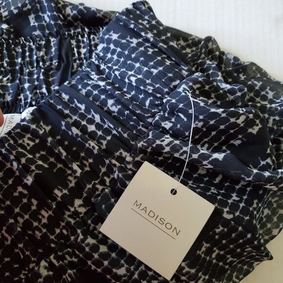 Madison Easy Flow Skirt NWT - Picture 5 of 9